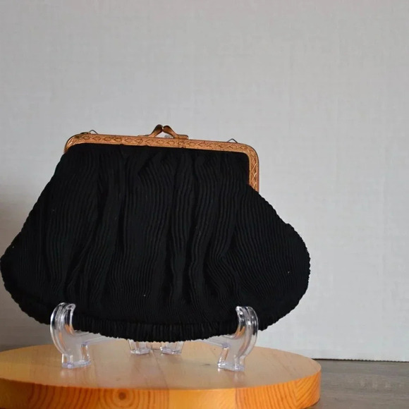 Vtg  Clutch - Picture 2 of 6